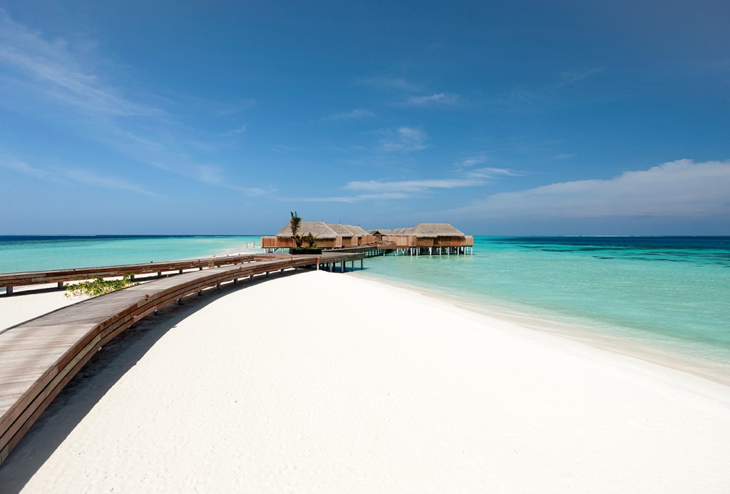 constance moofushi-maldives-white-sandy-beach-2
