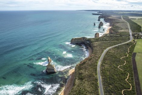 Twelve Apostles, Great Ocean Road, VIC, Credit Tourism Australia
