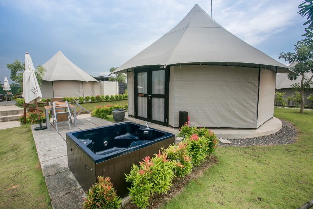 Bintan Canopi Jacuzzi Tent Suite